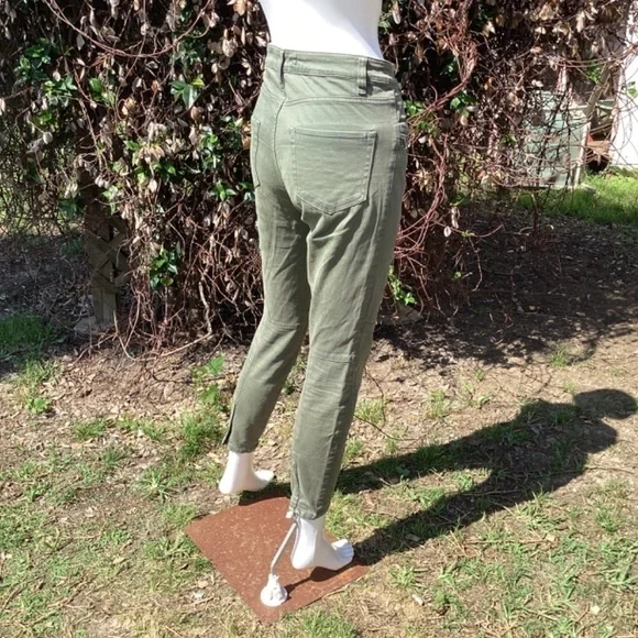 H&M L.O.G.G. Cropped Olive Green Zipper Leg Jean Joggers - Picture 4 of 8
